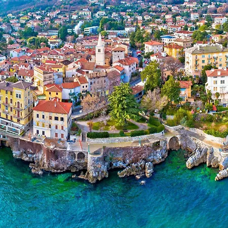 Lejlighed Damir By Interhome