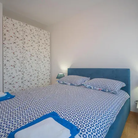 Apartamento Damir By Interhome