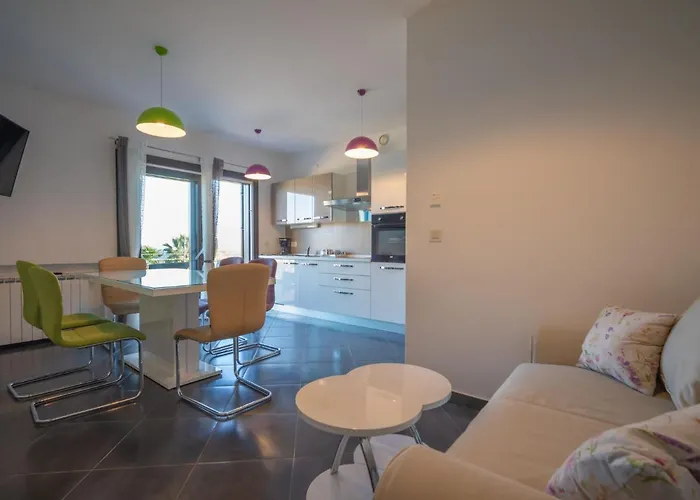 Damir By Interhome *